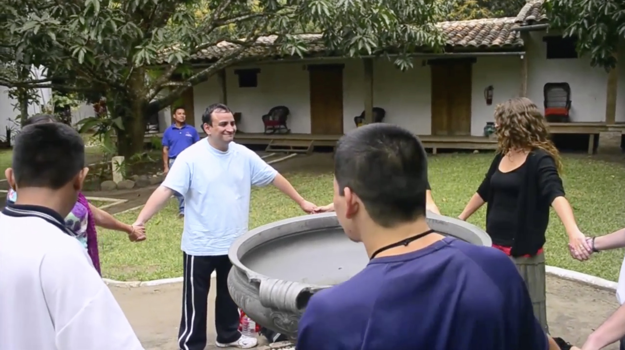 Ser — short film directed by Nidia del Angel Roman | Los Cortos