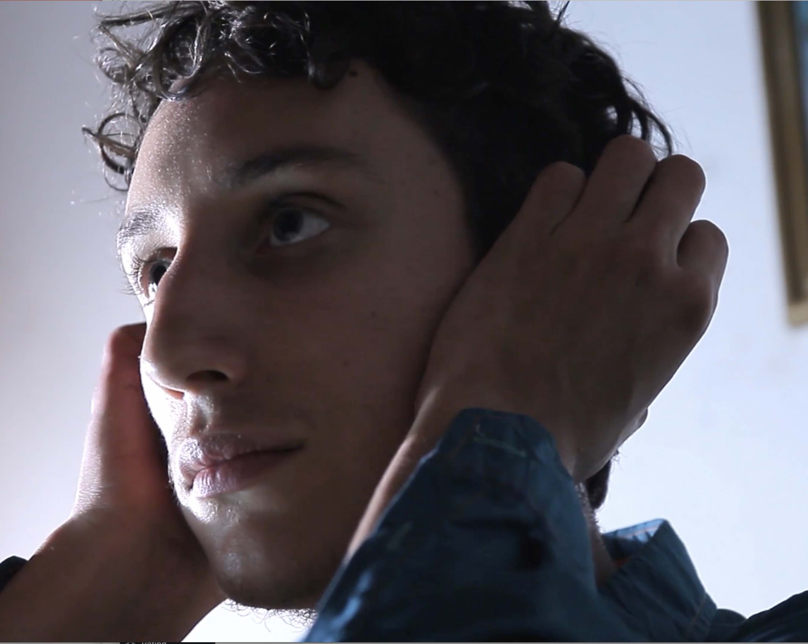 HEADROOM — short film directed by Sergio Araujo, Sergio Araujo | Los Cortos